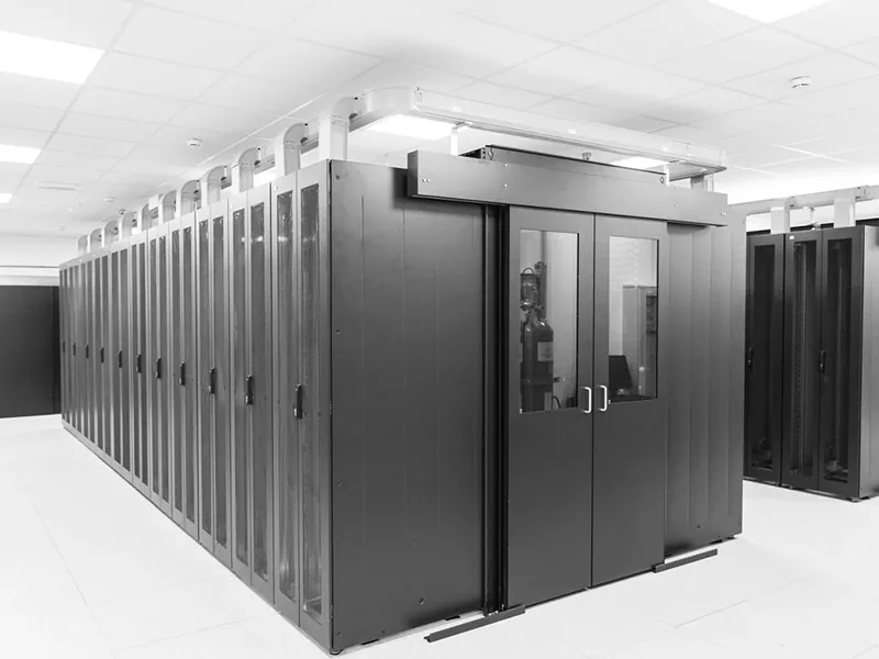 خزانة الممر البارد المغلقة