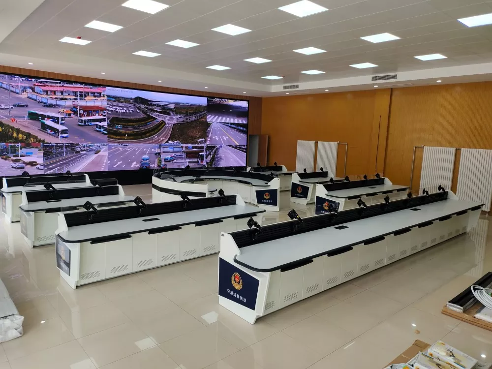 وحدة تحكم المراقبة المستقيمة